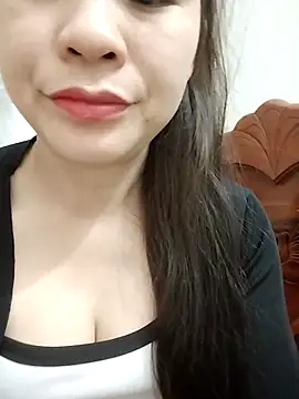 Girl Shy2000 online show from 15, 11, 2025