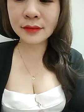 Girl Shy2000 online show from 28, 2, 2026