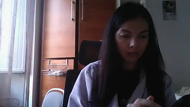 Lorivell online show from 18, 11, 2025