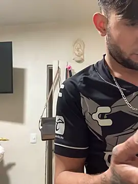 Snapshot of Moisesjrtapia chatting on 18, 4, 2026 Moisesjrtapia online show from 18, 4, 2026