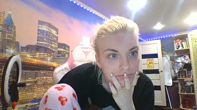 Snapshot of Veyriona chatting on 30, 6, 2026 Veyriona online show from 30, 6, 2026