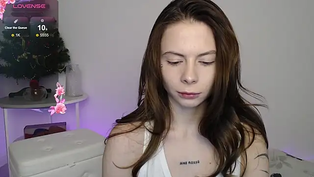 BellaAbey online show from 22, 12, 2025