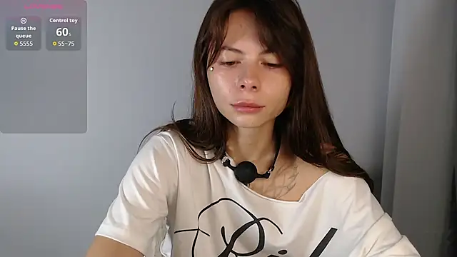 BellaAbey online show from 17, 7, 2026