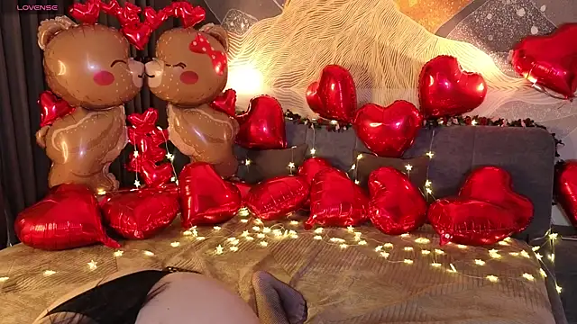 Snapshot of MilaYumi chatting on 12, 2, 2026 MilaYumi online show from 12, 2, 2026