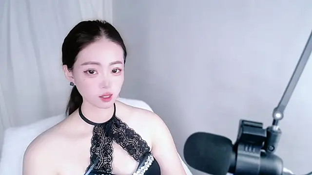 Snapshot of mitowato chatting on 19, 10, 2025 mitowato online show from 19, 10, 2025