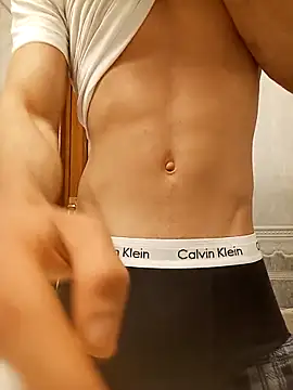 Snapshot of ruiiizz chatting on 15, 4, 2026 ruiiizz online show from 15, 4, 2026