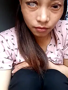 Snapshot of Phiny_xx chatting on 20, 10, 2025 Phiny xx online show from 20, 10, 2025