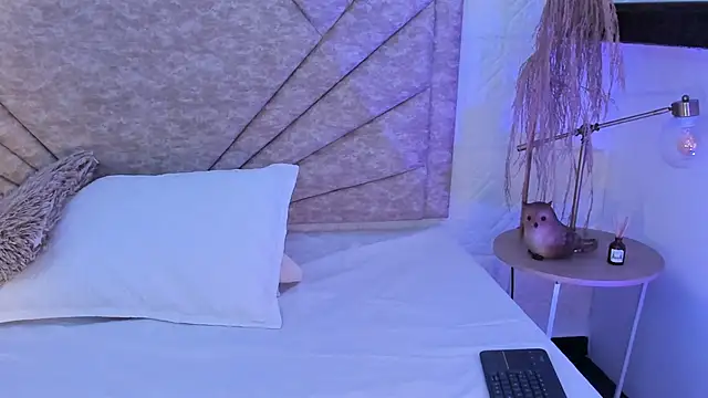 EmmaBlossom online show from 20, 12, 2025