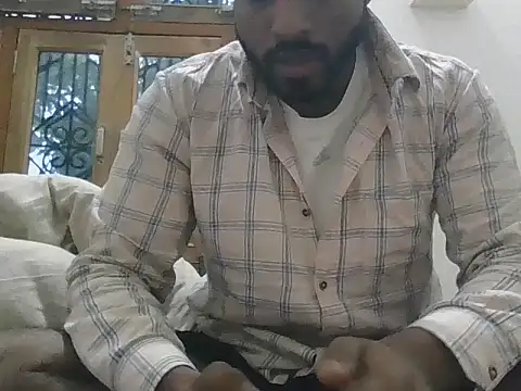 Snapshot of Raw12499 chatting on 18, 12, 2025 Raw12499 online show from 18, 12, 2025