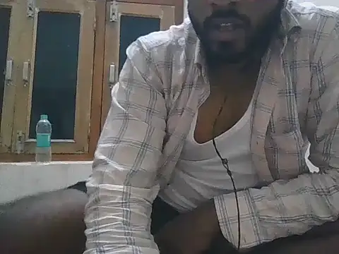 Raw12499 online show from 18, 12, 2025