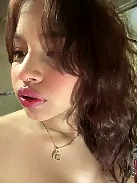 Mia Valmont online show from 15, 12, 2025