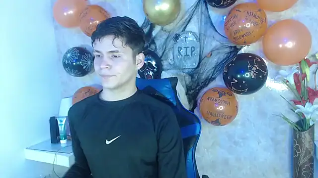 Aaron Foxxx online show from 26, 10, 2025