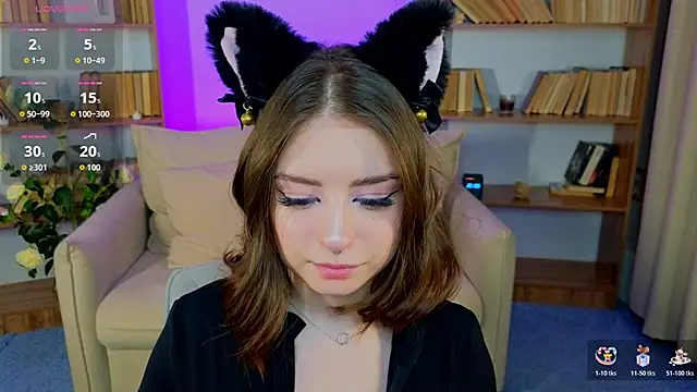 Snapshot of _Amelia_Shine_ chatting on 28, 11, 2025 Amelia Shine online show from 28, 11, 2025