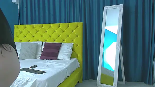 RubyHills online show from 8, 11, 2025