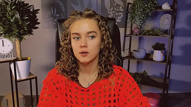 Snapshot of JuneWoods chatting on 21, 11, 2025 JuneWoods online show from 21, 11, 2025