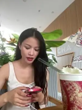 Snapshot of sharony_x chatting on 12, 4, 2026 sharony x online show from 12, 4, 2026