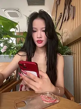 Snapshot of sharony_x chatting on 14, 4, 2026 sharony x online show from 14, 4, 2026