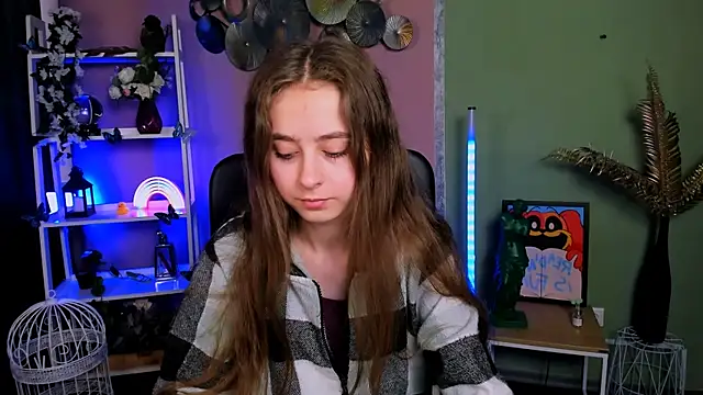 Snapshot of rebecca_smile chatting on 14, 11, 2025 rebecca smile online show from 14, 11, 2025