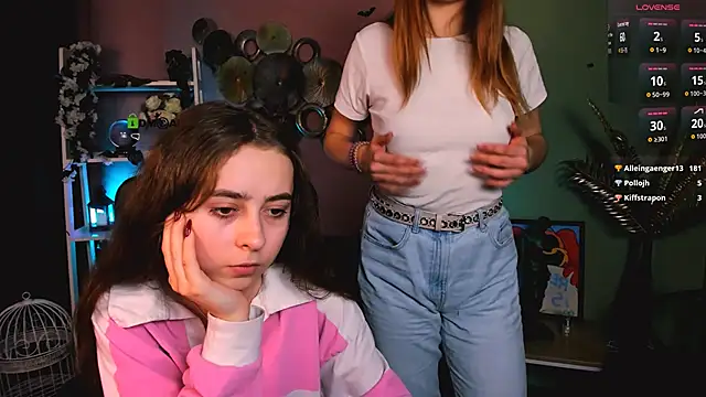 Snapshot of rebecca_smile chatting on 2, 12, 2025 rebecca smile online show from 2, 12, 2025