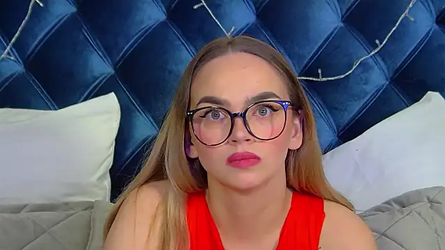 Snapshot of AnitaVenture chatting on 21, 12, 2025 AnitaVenture online show from 21, 12, 2025