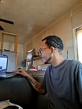 ThrowedWorldWide online show from 3, 12, 2025