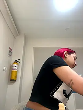 Snapshot of theladymonserrateshow chatting on 12, 1, 2026 theladymonserrateshow online show from 12, 1, 2026