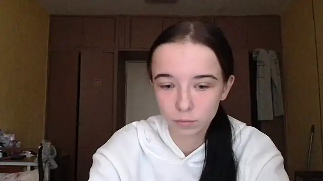 Emilia Light online show from 21, 10, 2025