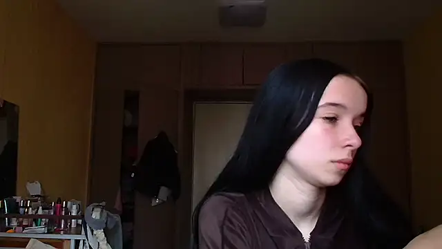 Snapshot of Emilia_Light chatting on 30, 3, 2026 Emilia Light online show from 30, 3, 2026