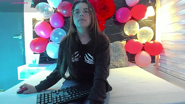 ZOE LE online show from 14, 2, 2026