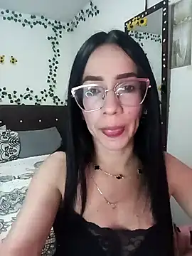 Snapshot of YaraDuartee chatting on 4, 3, 2026 YaraDuartee online show from 4, 3, 2026