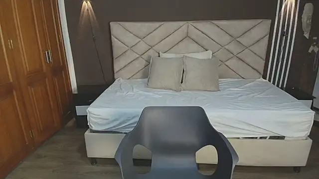 GabySweett  online show from 19, 10, 2025