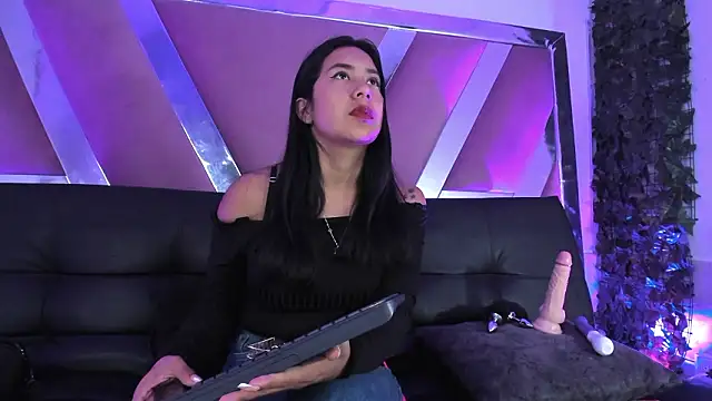 Snapshot of KateValencia chatting on 12, 3, 2026 KateValencia online show from 12, 3, 2026