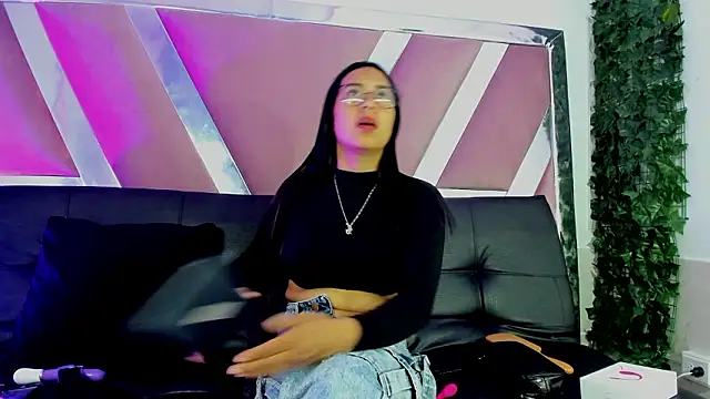 Snapshot of KateValencia chatting on 14, 3, 2026 KateValencia online show from 14, 3, 2026