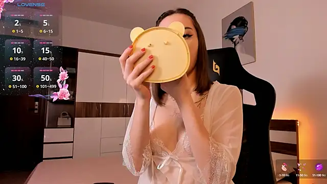 AmyVilvet  online show from 28, 9, 2025