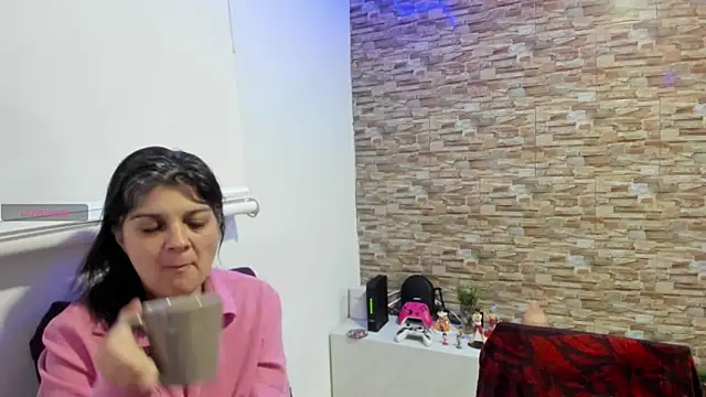 Yin yang hot online show from 14, 11, 2025