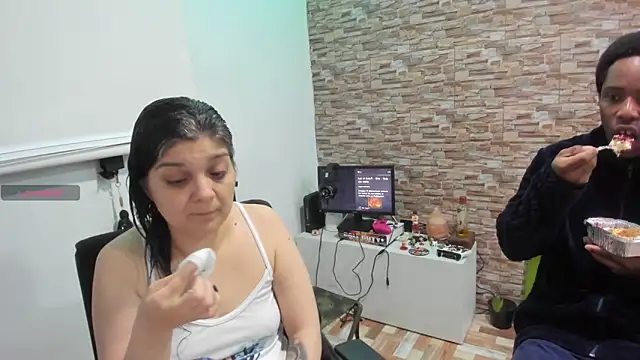 Yin yang hot online show from 23, 11, 2025