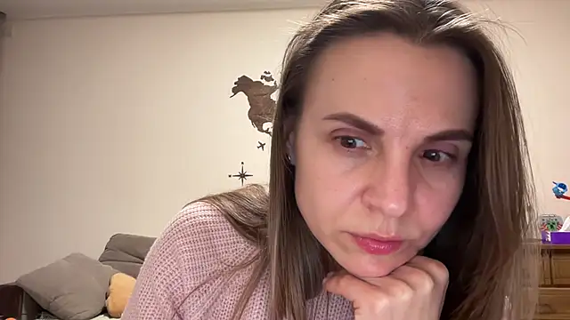 AnnieLove7722 online show from 15, 12, 2025