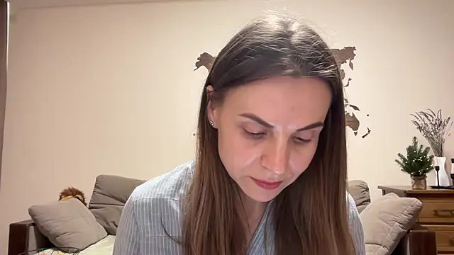 AnnieLove7722 online show from 17, 12, 2025