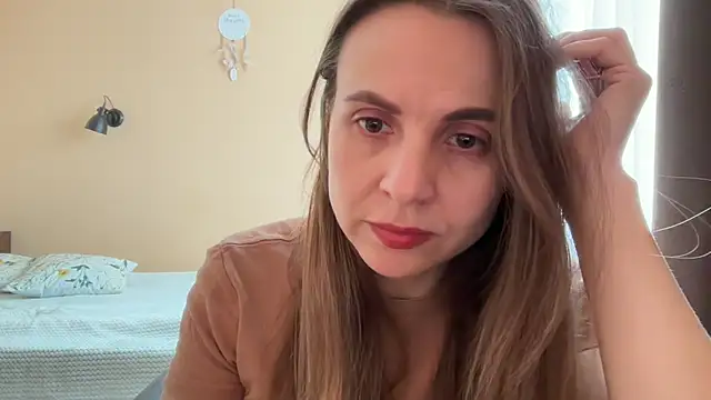 Snapshot of AnnieLove7722 chatting on 7, 5, 2026 AnnieLove7722 online show from 7, 5, 2026