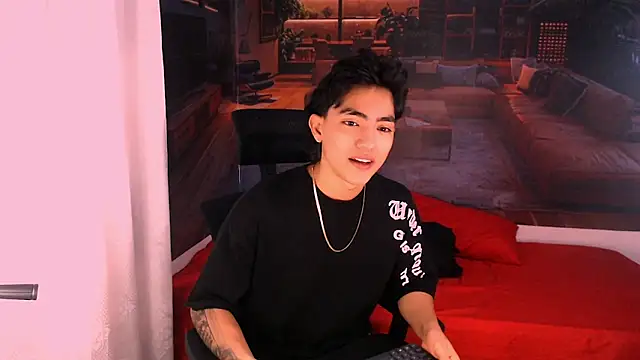 Snapshot of RomeoMillerr chatting on 1, 12, 2025 RomeoMillerr online show from 1, 12, 2025