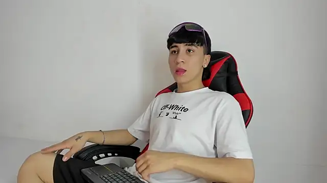 XaanderGrey online show from 1, 10, 2025