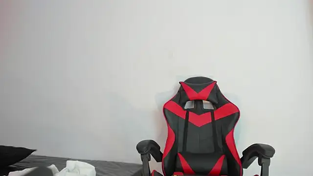 XaanderGrey online show from 10, 11, 2025