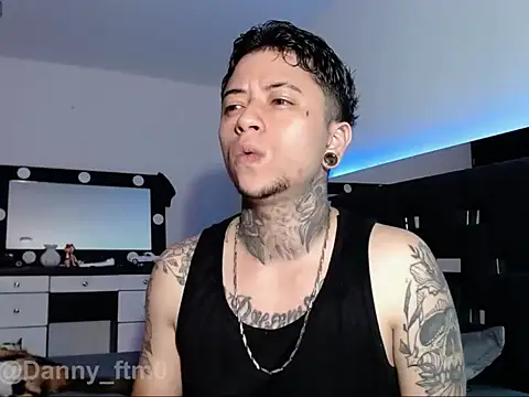 Snapshot of Dannystone2 chatting on 5, 5, 2026 Dannystone2 online show from 5, 5, 2026