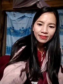 Snapshot of lmc-zz chatting on 28, 11, 2025 lmc-zz online show from 28, 11, 2025