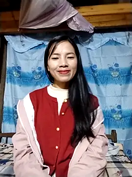 Snapshot of lmc-zz chatting on 1, 12, 2025 lmc-zz online show from 1, 12, 2025