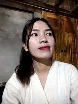 Snapshot of lmc-zz chatting on 29, 4, 2026 lmc-zz online show from 29, 4, 2026