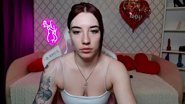 Snapshot of Curious_Lily chatting on 16, 3, 2026 Curious Lily online show from 16, 3, 2026