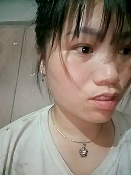 Snapshot of min-xinh chatting on 10, 4, 2026 min-xinh online show from 10, 4, 2026