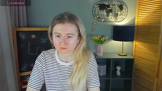 CamillaDreamer online show from 8, 3, 2026