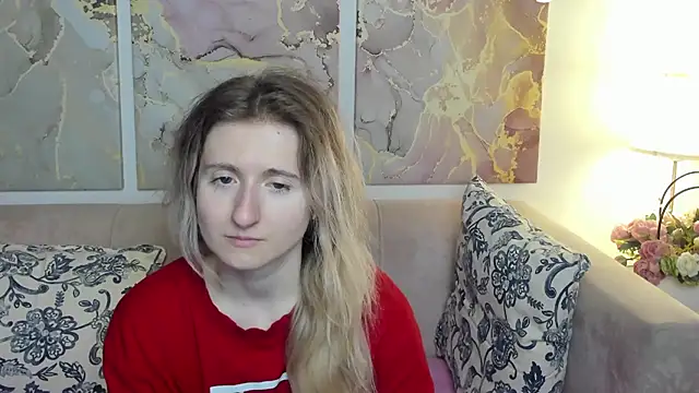 Snapshot of CamillaDreamer chatting on 21, 5, 2026 CamillaDreamer online show from 21, 5, 2026